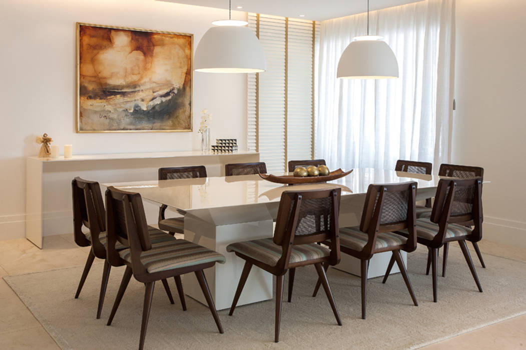 homify Modern dining room