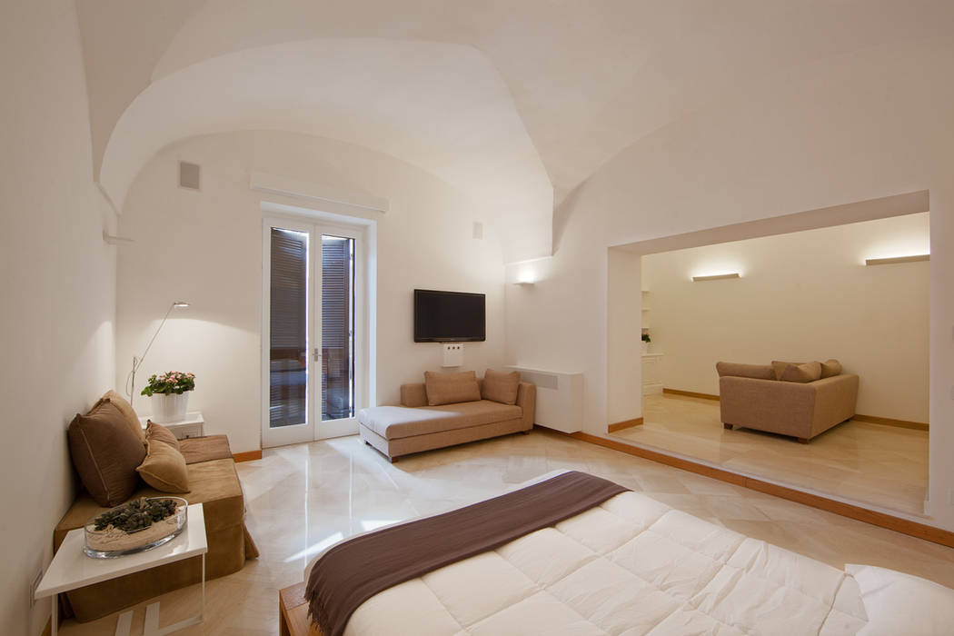 Santacroce Luxury Rooms, UZone Design UZone Design Dormitorios de estilo moderno