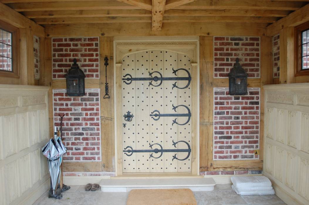 Large Decorative Front Door Arttus Casas clássicas