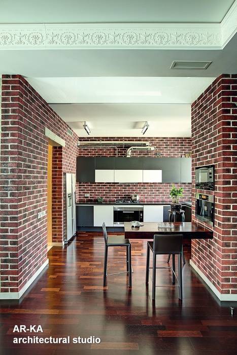 Модернизм в исторической среде AR-KA architectural studio Кухня в стиле лофт