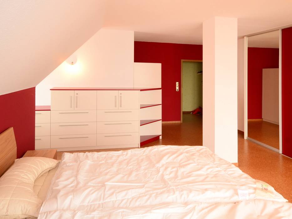 Schlafzimmer In Rot Weiss Moderne Schlafzimmer Von Schreinerei Niebler Modern Homify