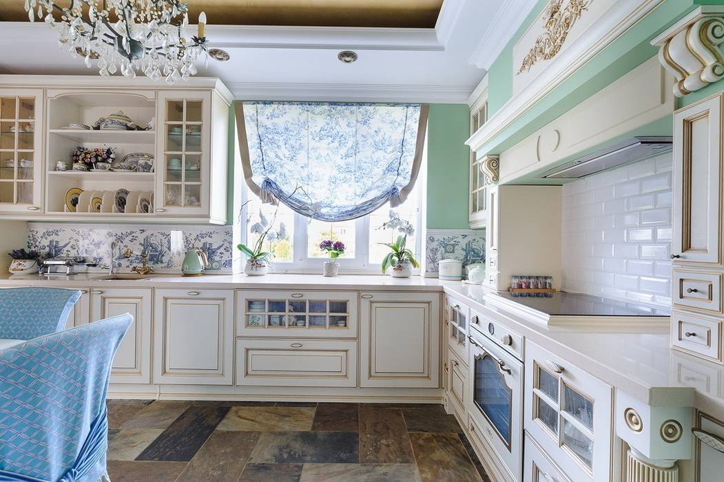 Частный дом Минская обл. Angelika Moroz interior design Кухня в классическом стиле
