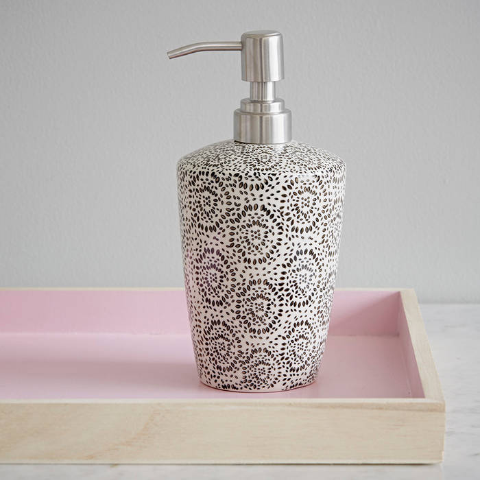 Home Accessories, rigby & mac rigby & mac Eclectic style bathroom Textiles & accessories