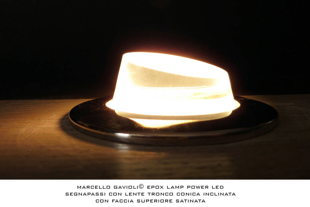 Lampade in resina, Marcello Gavioli Marcello Gavioli Salas de estilo moderno Iluminación