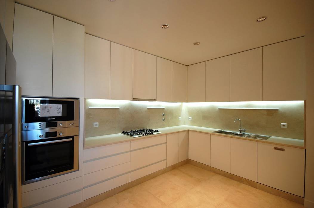 Apartamento em Algés Cozinhas modernas por Borges de Macedo, Arquitectura. Moderno
