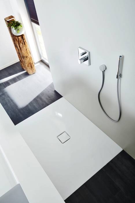 Bodenebenes Duschen mit Kaldewei, Franz Kaldewei GmbH & Co. KG Franz Kaldewei GmbH & Co. KG Modern style bathrooms Bathtubs & showers