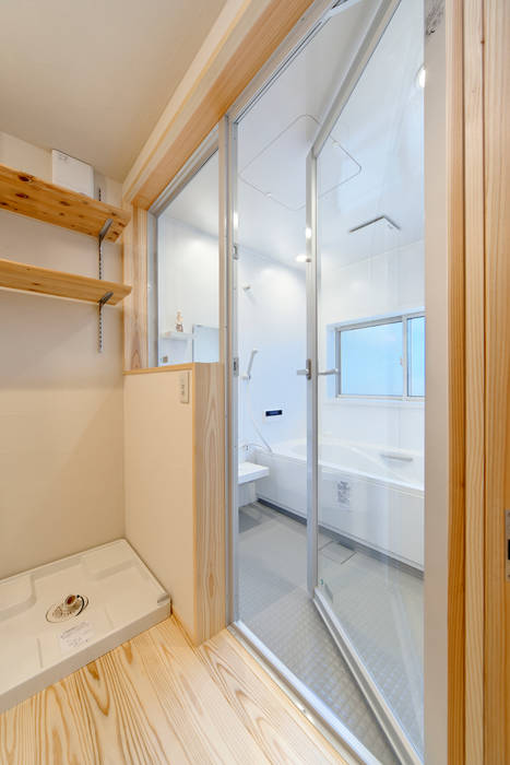 シンプルで開放感のある浴室 株式会社 建築工房零 オリジナルスタイルの お風呂