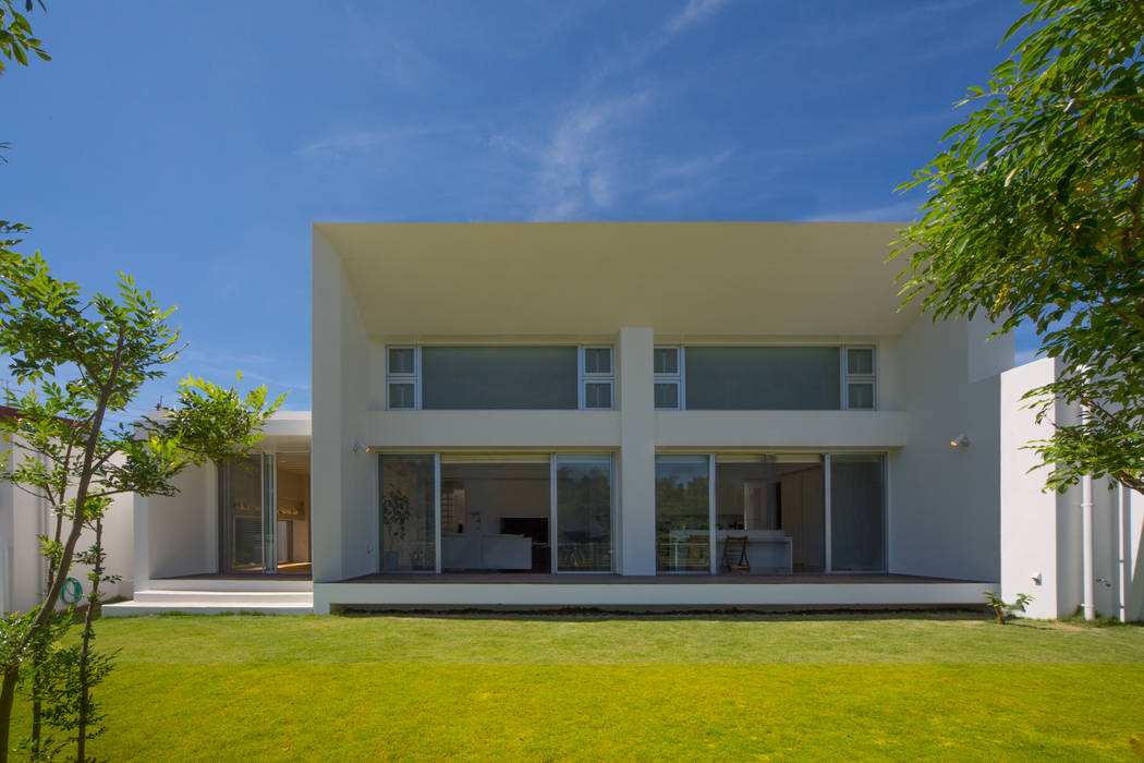 沖縄県うるま市の家, 建築工房 亥 建築工房 亥 Modern houses