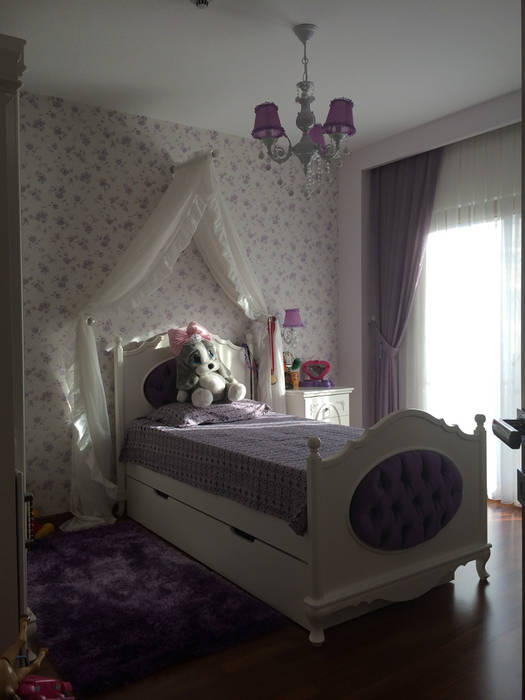 homify Modern nursery/kids room