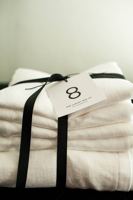 LUXURY EIGHT BETTWÄSCHE, 8 The Luxury Bed Co. 8 The Luxury Bed Co. Modern style bedroom Textiles