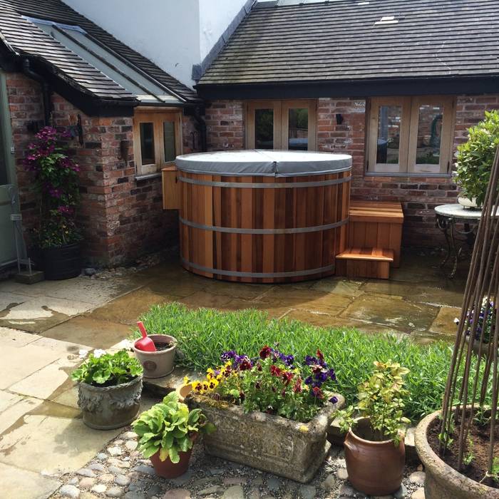 The Northern lights Hot Tubs and Saunas you must want at home, Cedar Hot Tubs UK Cedar Hot Tubs UK Mediterranean style spa