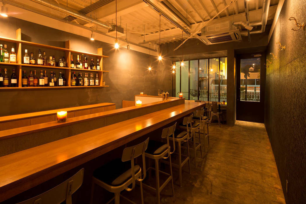 GEEK comfortable bar & cafe, イクスデザイン / iks design イクスデザイン / iks design Commercial spaces Quán bar & club