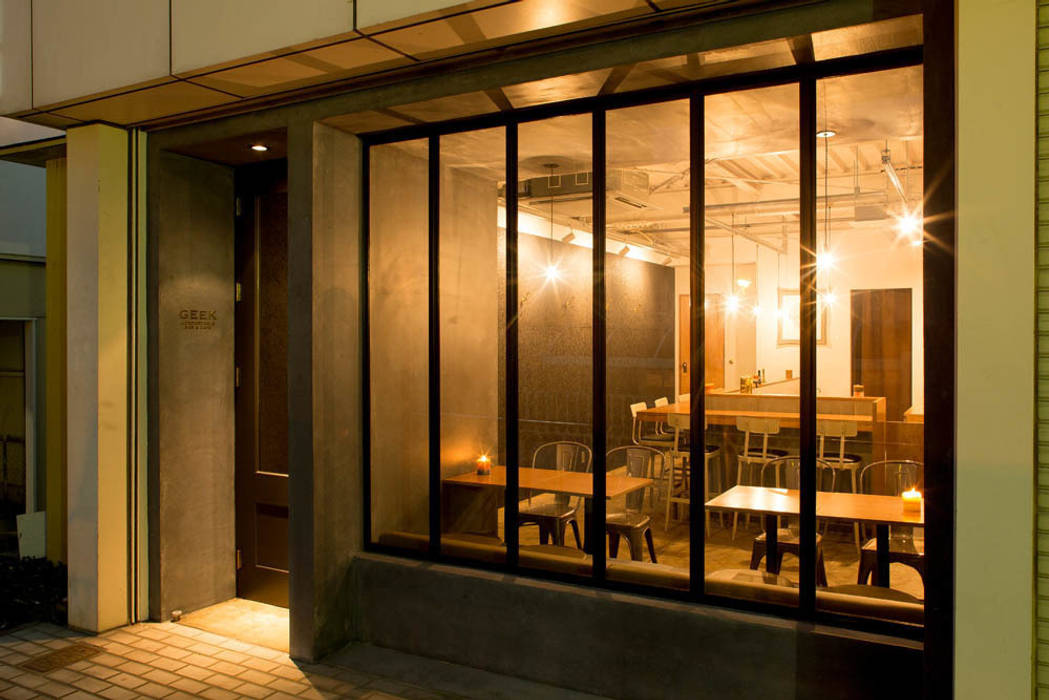 GEEK comfortable bar & cafe, イクスデザイン / iks design イクスデザイン / iks design Commercial spaces Quán bar & club