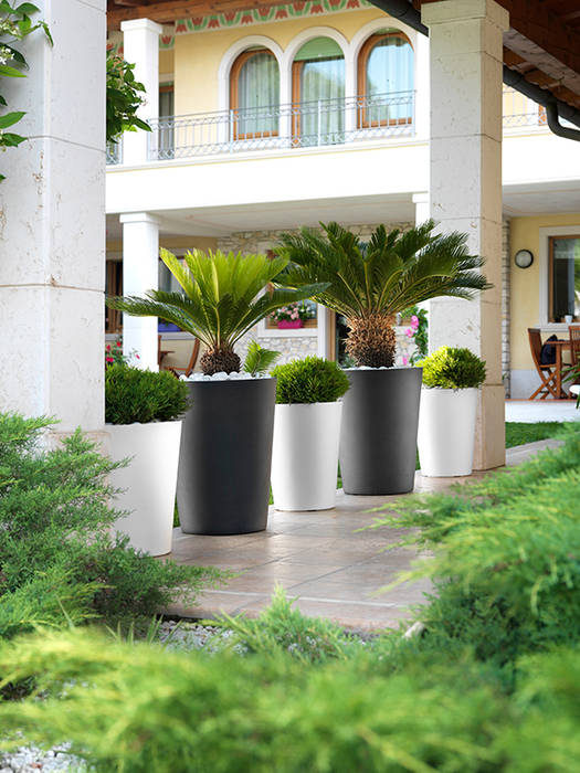 Kolekcja designerskich donic TerraForm, TerraForm TerraForm Modern Garden Plant pots & vases