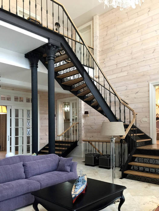 Интерьер гостиной с камином после ремонта по дизайн-проекту Дизайн студия Ольги Кондратовой Коридор, прихожая и лестница в классическом стиле
