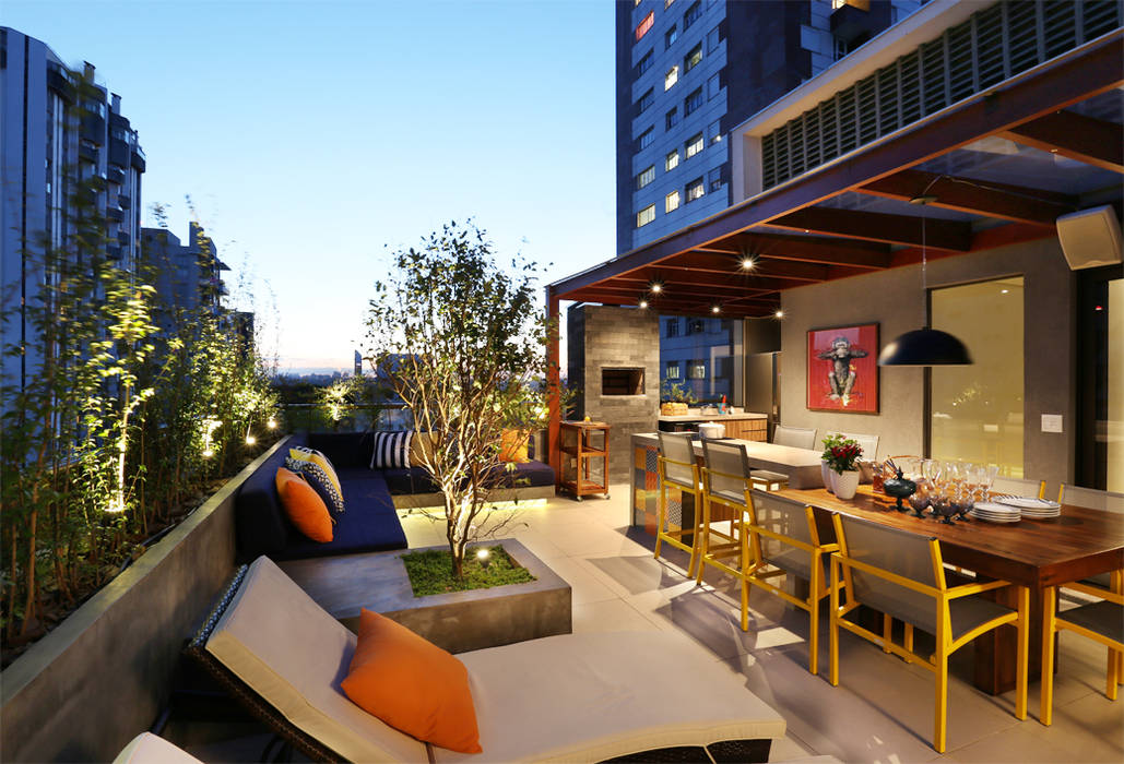 Cobertura - Pinheiros, MANDRIL ARQUITETURA E INTERIORES MANDRIL ARQUITETURA E INTERIORES Modern style balcony, porch & terrace