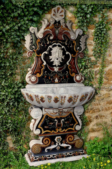 Baroque fountain CusenzaMarmi Jardines de estilo clásico Accesorios y decoración