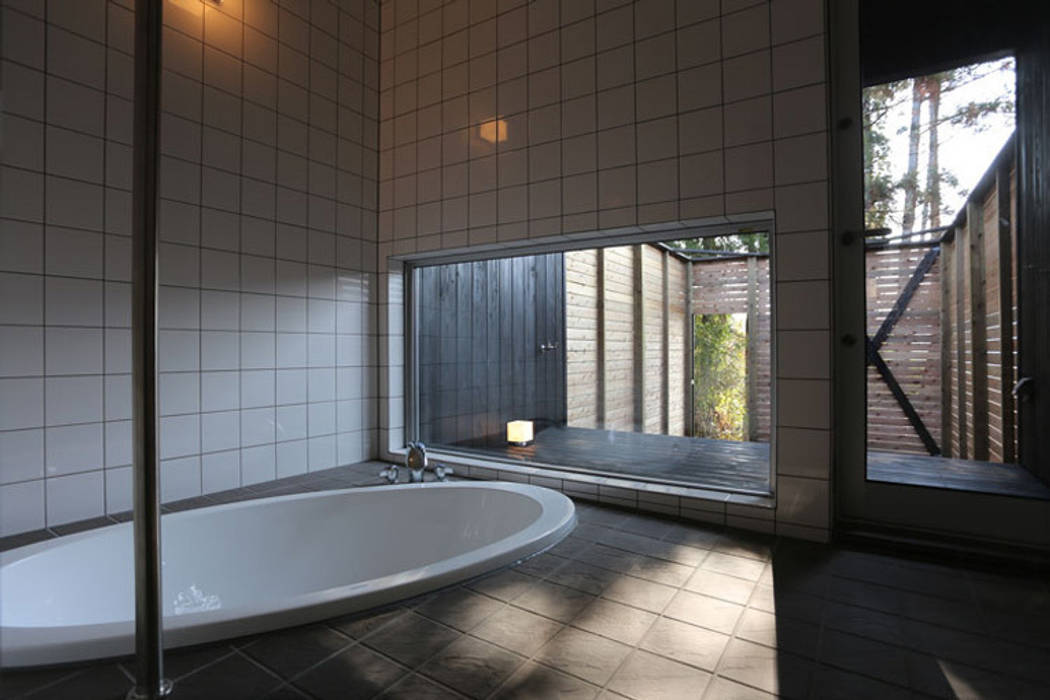 浴室 LiPS DESIGN/（有）フレックス モダンスタイルの お風呂