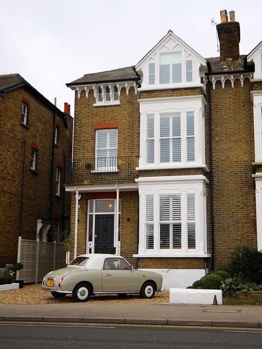 Full House Renovation with Crittall Extension, London, HollandGreen HollandGreen Klassische Häuser