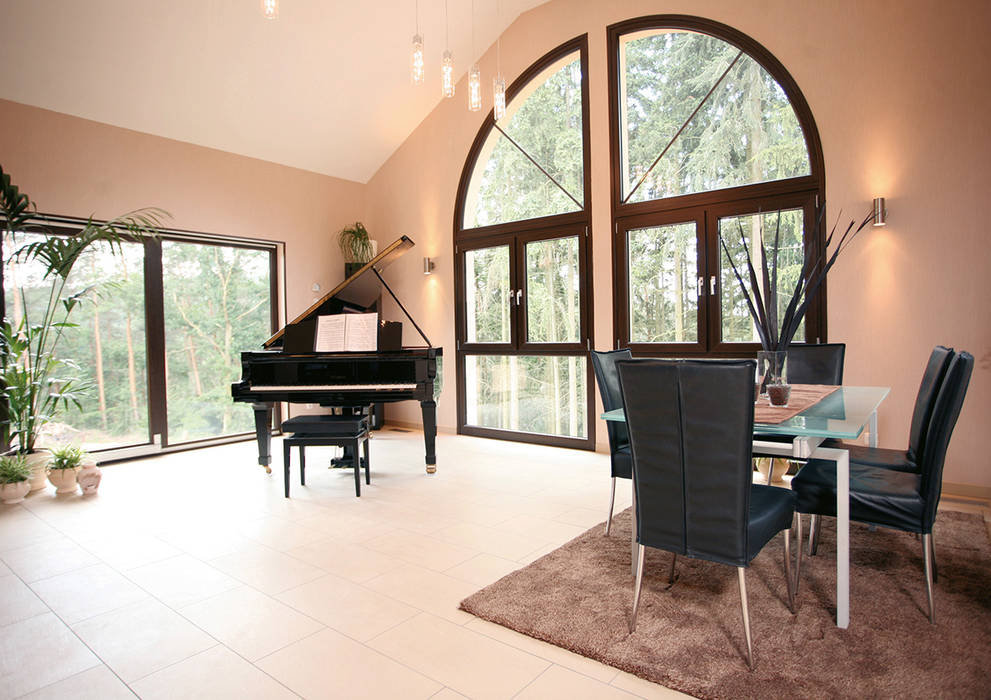 homify Colonial style dining room