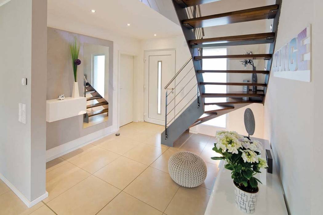 homify Pasillos, vestíbulos y escaleras de estilo moderno