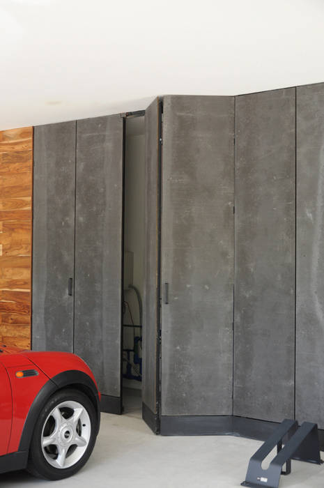 Clóset garaje Mediamadera Garajes de estilo moderno Madera Acabado en madera