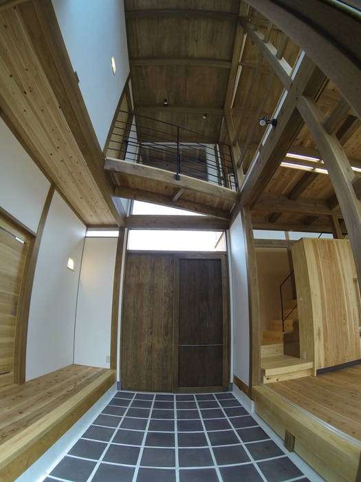 土間 Interstudio Architects & Associates Japan ラスティックな 多目的室