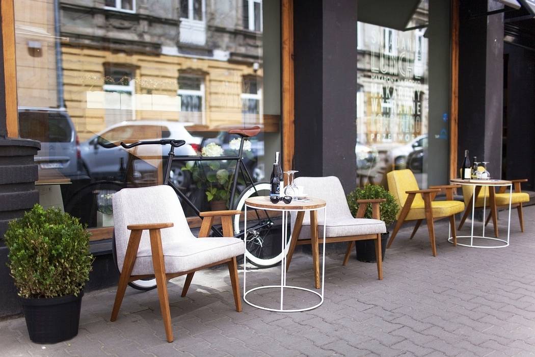 366 armchairs outdoor 366 Concept Design & Lifestyle Nowoczesny balkon, taras i weranda Meble