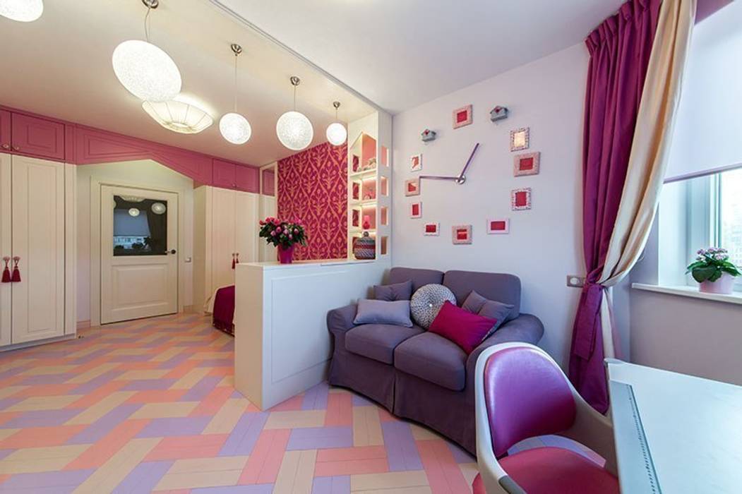 Комната с маркерной стеной для юной талантливой девушки IdeasMarket Детская комнатa в классическом стиле
