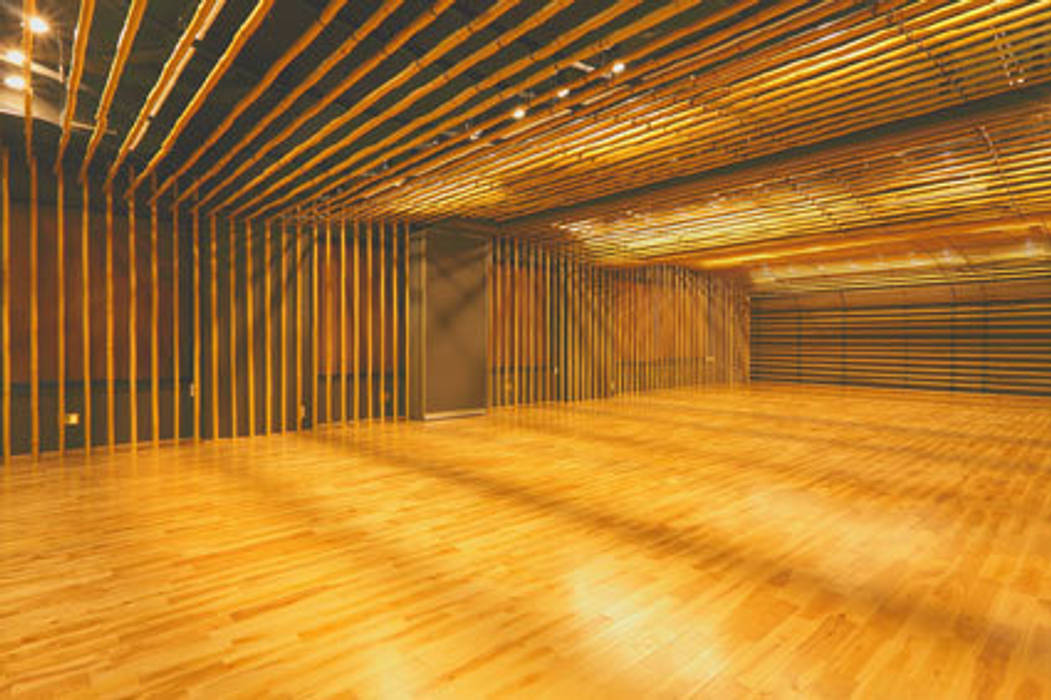 ２階の竹の間 一級建築士事務所たかせａｏ ミニマルデザインの 多目的室