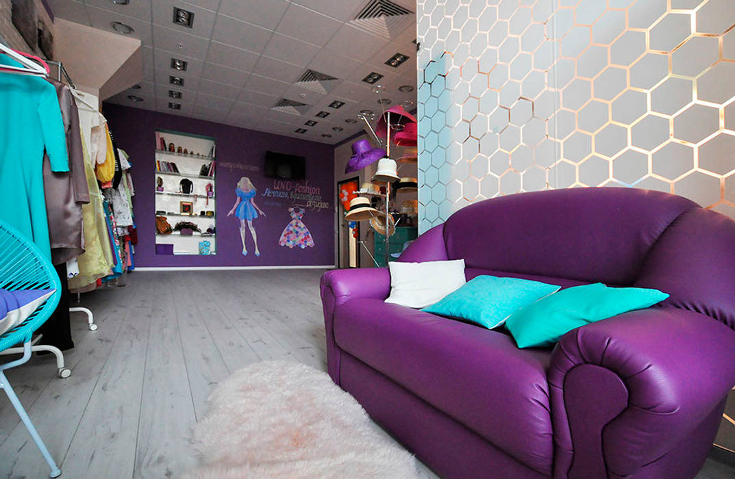 Цветная грифельная стена в шоу-руме UNO-fashion IdeasMarket Коммерческие помещения Галереи