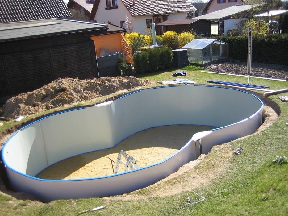 Achtformbecken, Future Pool GmbH Future Pool GmbH モダンスタイルの プール