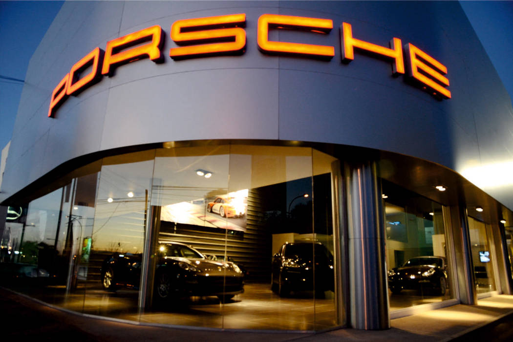 Porsche Center Cordoba Postigo design Espacios comerciales Concesionarios de automóviles