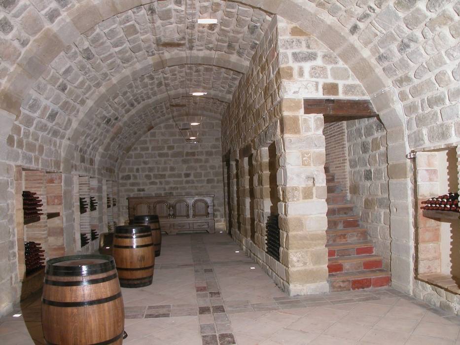 BODEGA Y MERENDERO PARA WURTH ESPAÑA S.A. AGONCILLO. LA RIOJA., Estudio A. Devalle-Granell Arquitectura. Estudio A. Devalle-Granell Arquitectura. Rustic style wine cellar