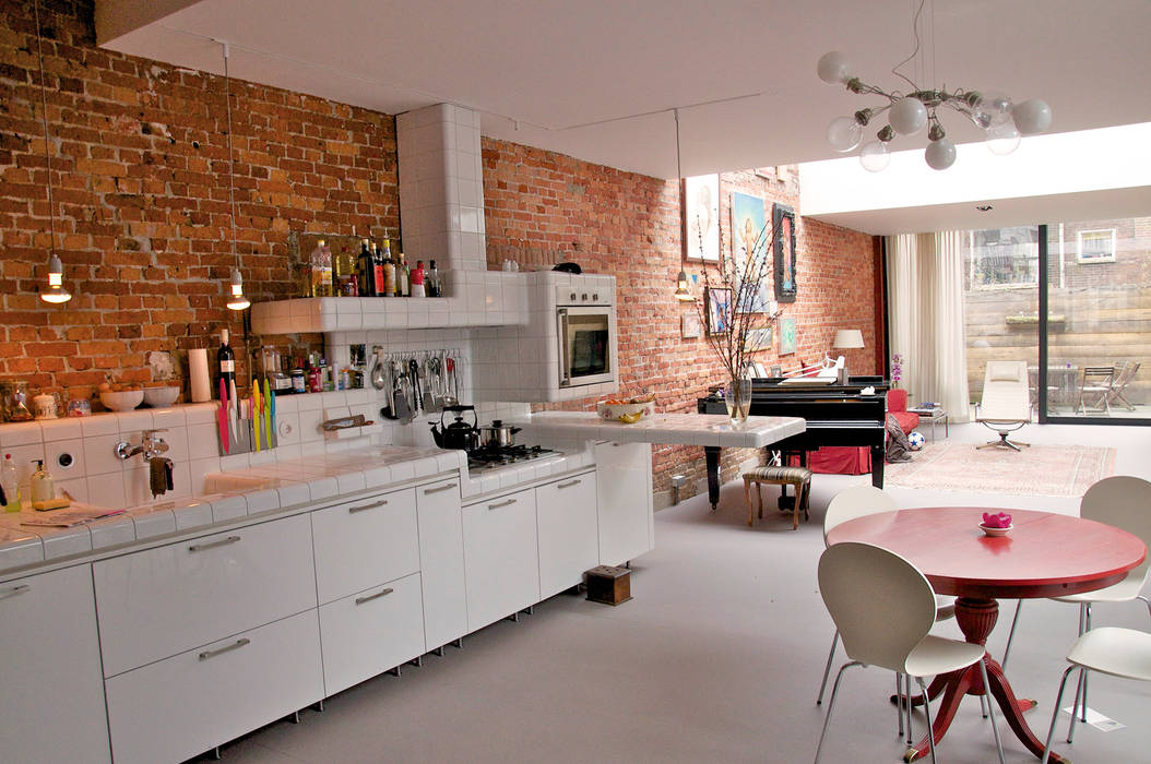 keuken en daklicht: modern door Tijmen Ploeg Architecten, Modern