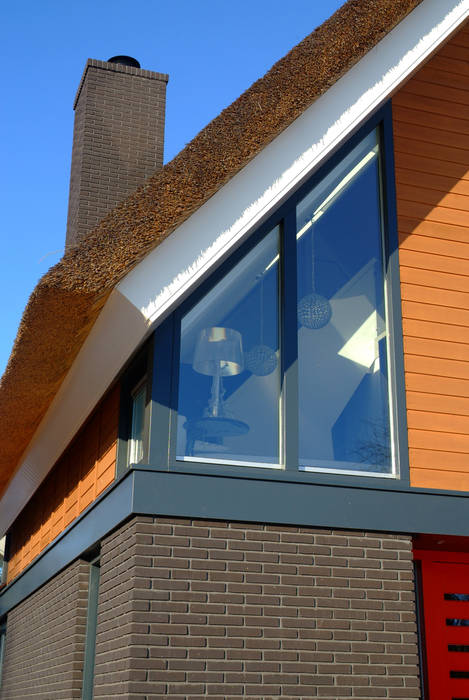 Omgeving & functionaliteit verbonden in een verbazingwekkende villa in Vinkeveen, MEF Architect MEF Architect Modern Houses