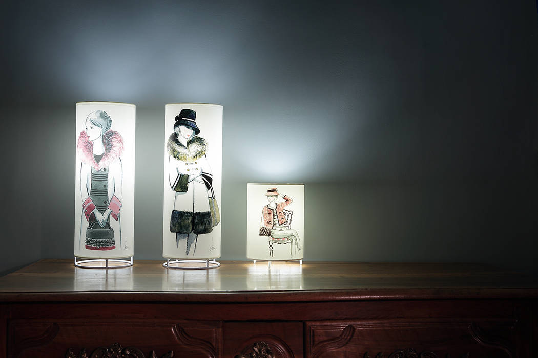 Lampe A Poser Salon Moderne Par Touchoflight Moderne Homify