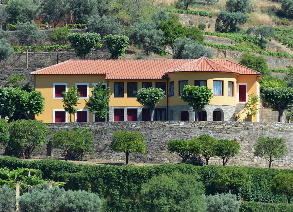 Projecto de Reabilitação - Quinta Dona Matilde, Germano de Castro Pinheiro, Lda Germano de Castro Pinheiro, Lda Rustic style house