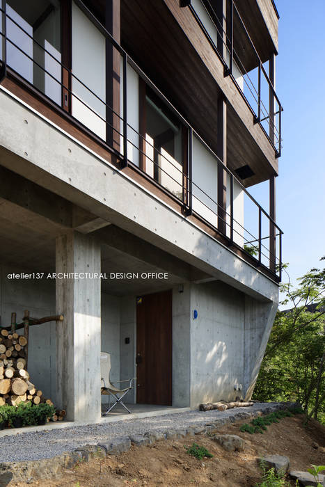 032熱海Oさんの家, atelier137 ARCHITECTURAL DESIGN OFFICE atelier137 ARCHITECTURAL DESIGN OFFICE 모던스타일 주택