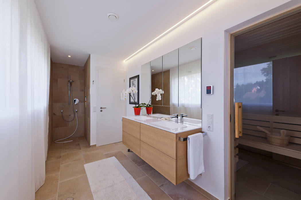 Komfort und design bis ins detail moderne badezimmer von kitzlingerhaus