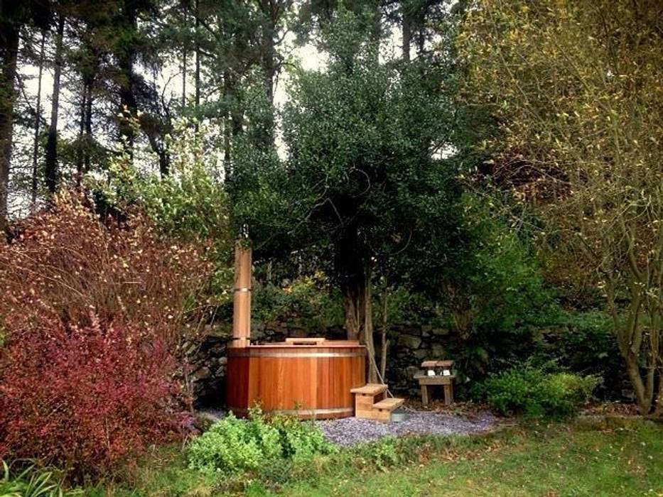 homify Scandinavian style garden Swim baths & ponds