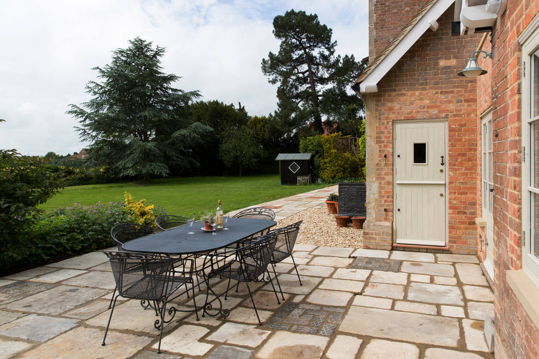 Traditional Farmhouse Kitchen Extension, Oxfordshire, HollandGreen HollandGreen Country style houses