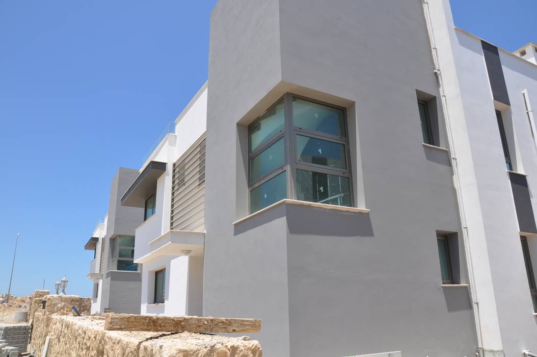 Elizya Villaları, ÖZYALÇIN CONSTRUCTION ÖZYALÇIN CONSTRUCTION Casas de estilo clásico