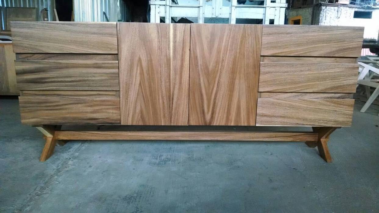 Bufetera xx KARDA MUEBLES Comedores modernos Vitrinas y cajoneras