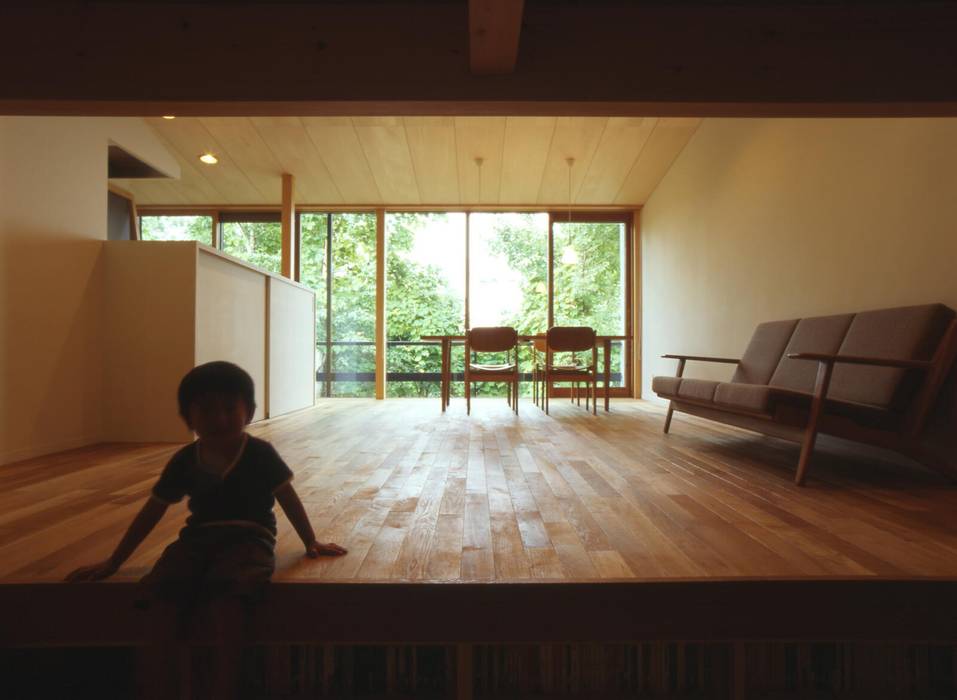 書斎から居間を見る キタウラ設計室 オリジナルデザインの リビング