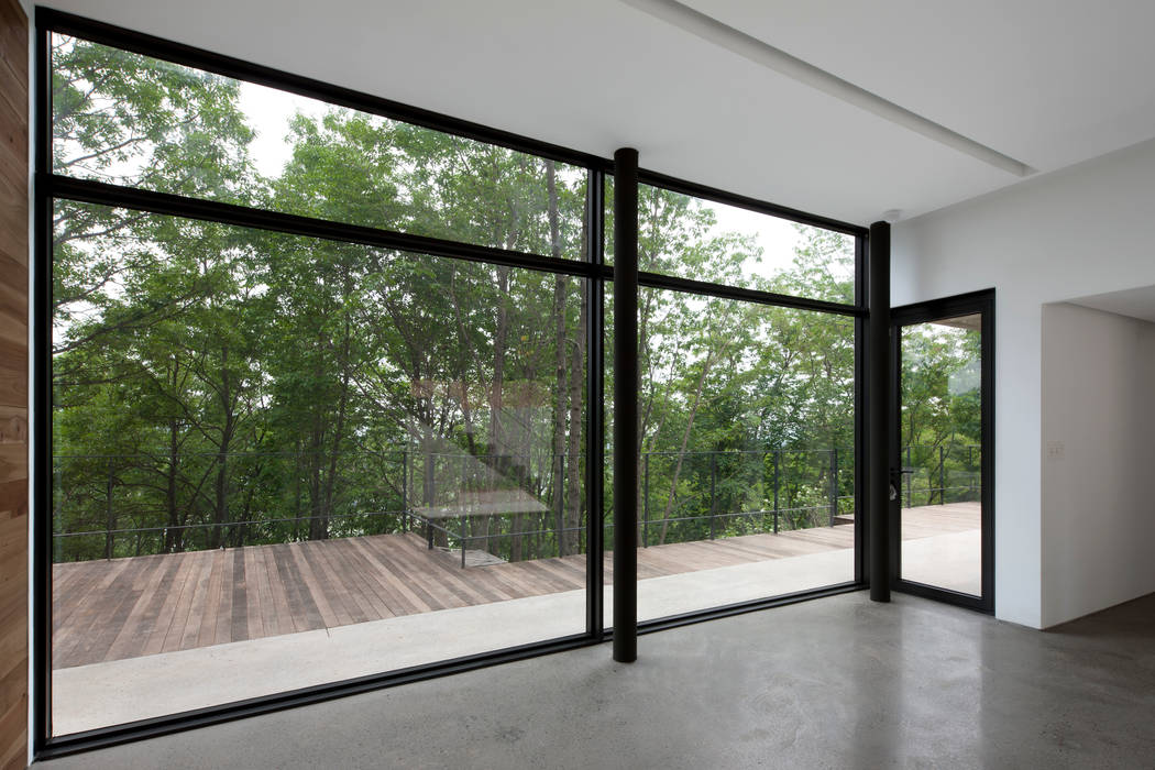 Atelier Namu Saenggak, around architects around architects 모던스타일 창문 & 문