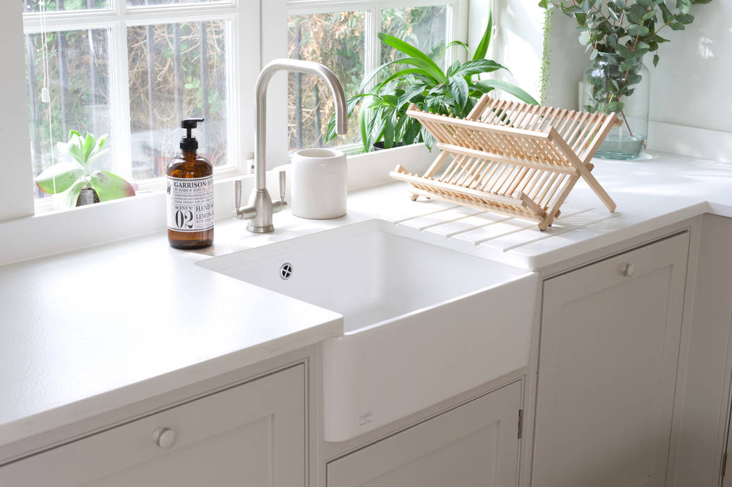 The Old School House | A Contemporary Family Kitchen in East London Humphrey Munson Classic style kitchen