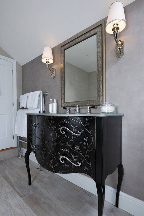 An Elegant Townhouse Beautifully Restored and Injected with Colour, Etons of Bath Etons of Bath Modern bathroom