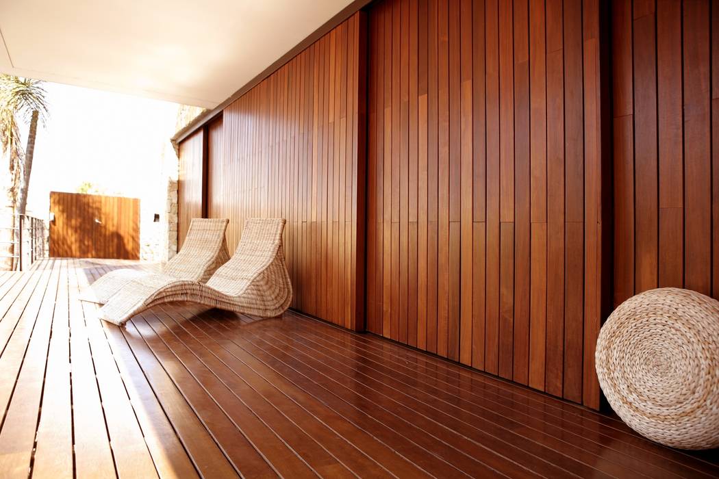 homify Modern houses Wood Wood effect