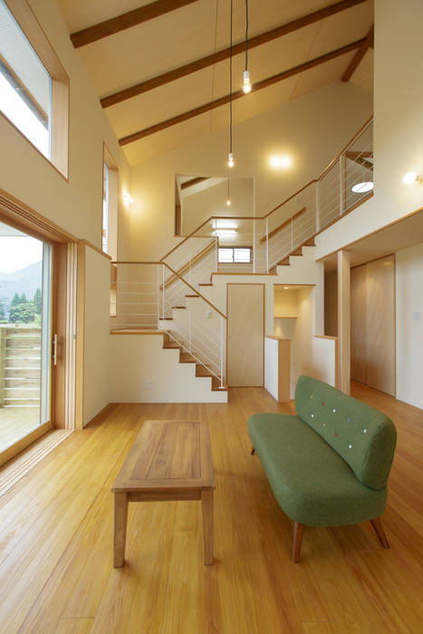 house in Ishikawauchi, とやま建築デザイン室 とやま建築デザイン室 モダンデザインの リビング
